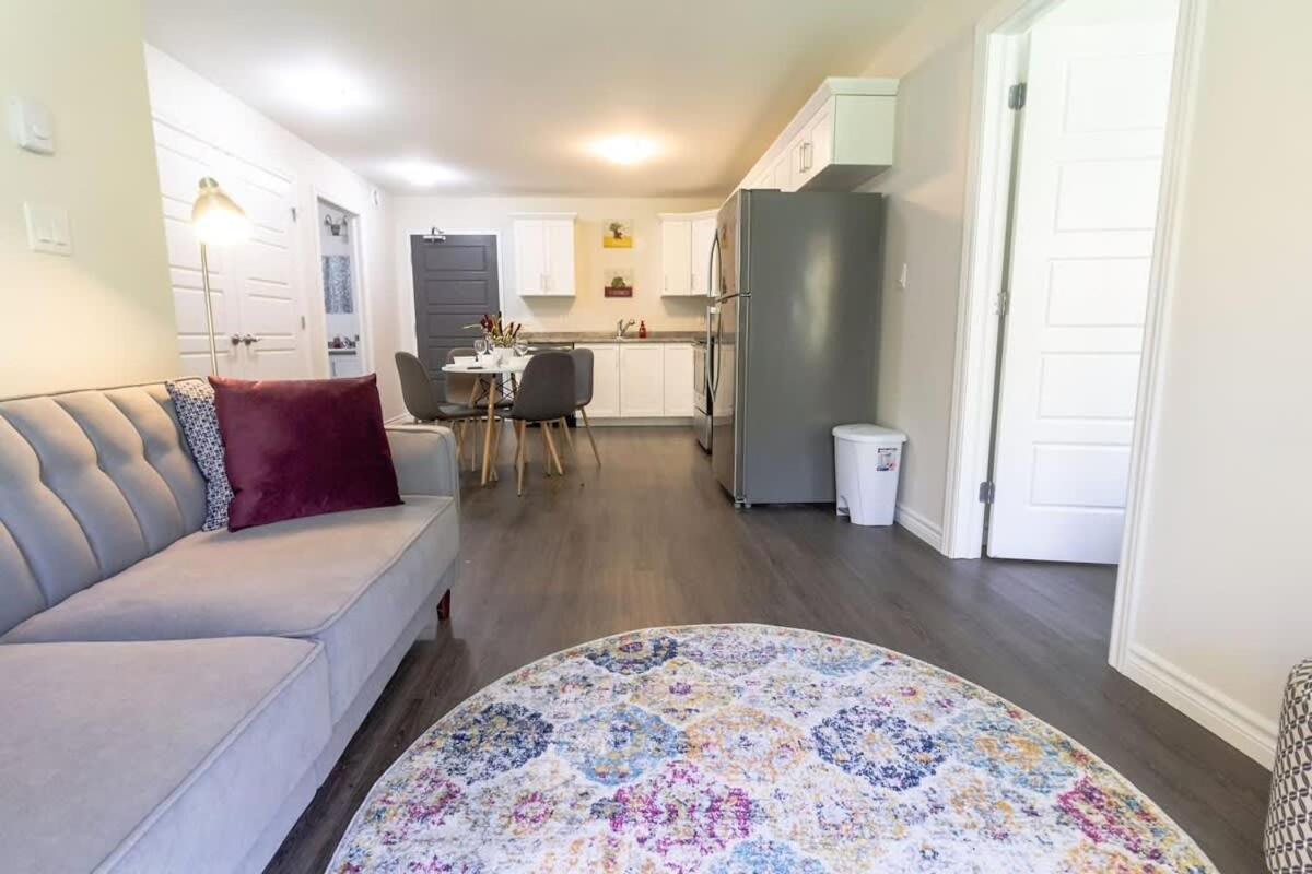 Brand New Gorgeous Condo Near Unb & Hospital Coffee Parking 202 Saint John Esterno foto