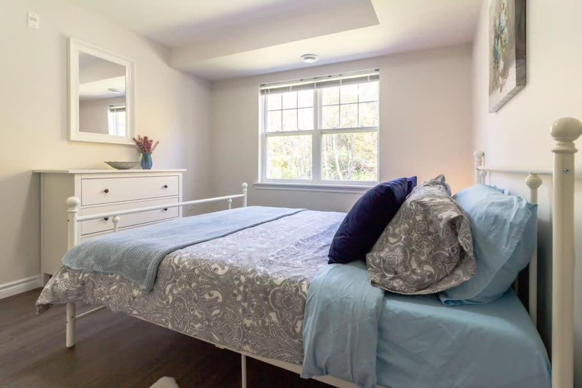 Brand New Gorgeous Condo Near Unb & Hospital Coffee Parking 202 Saint John Esterno foto